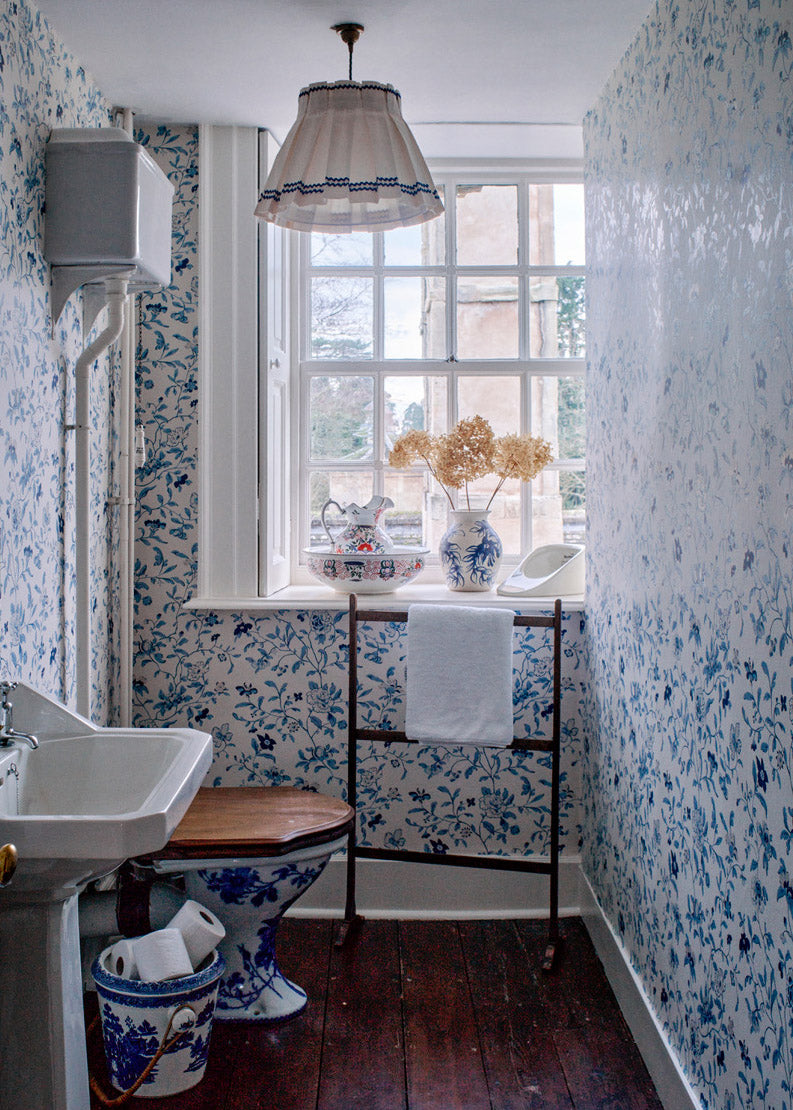 Secret Garden Wallpaper ~ Delft